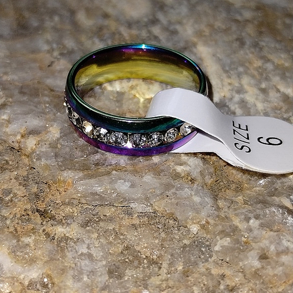 Stainless Steel Zircon Ring (size 6) - Picture 2 of 5